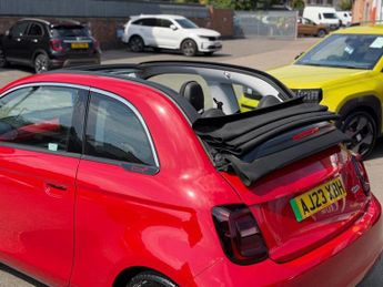 Fiat 500e C 42kWh RED Convertible 2dr Electric Auto (118 ps)