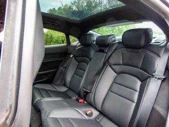Porsche Taycan Performance Plus 93.4kWh 4S Auto 4WD 4dr (11kW Charger)