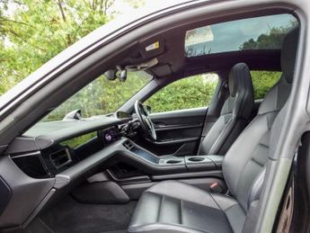 Porsche Taycan Performance Plus 93.4kWh 4S Auto 4WD 4dr (11kW Charger)