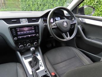 Skoda Octavia 1.5 TSI ACT SE Drive Estate 5dr Petrol DSG Euro 6 (s/s) (150 ps)