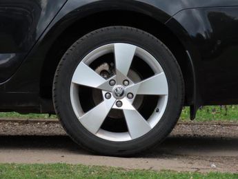 Skoda Octavia 1.5 TSI ACT SE Drive Estate 5dr Petrol DSG Euro 6 (s/s) (150 ps)