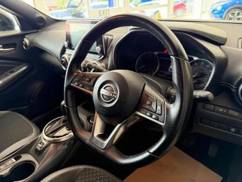 Nissan Juke 1.0 DIG-T N-Connecta SUV 5dr Petrol DCT Auto