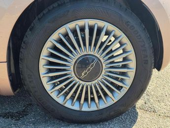 Fiat 500e 42kWh Auto 3dr