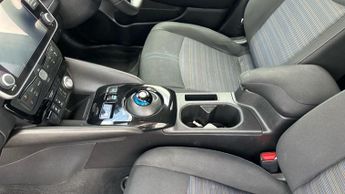 Nissan Leaf 39kWh N-Connecta Hatchback 5dr Electric Auto (150 ps)