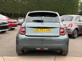 Fiat 500e 42kWh Giorgio Armani Hatchback 3dr Electric Auto (118 ps)