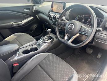 Nissan Juke 1.6 N-Connecta SUV 5dr Petrol Hybrid Auto Euro 6 (143 ps)