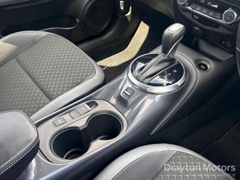 Nissan Juke 1.6 N-Connecta SUV 5dr Petrol Hybrid Auto Euro 6 (143 ps)