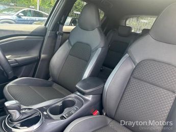 Nissan Juke 1.6 N-Connecta SUV 5dr Petrol Hybrid Auto Euro 6 (143 ps)