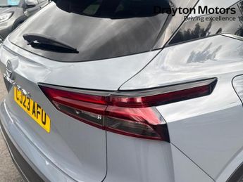 Nissan Qashqai 1.3 DIG-T MHEV N-Connecta SUV 5dr Petrol Hybrid XTRON Euro 6 (s/