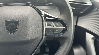 Peugeot E-2008 50kWh Allure SUV 5dr Electric Auto (11kW Charger) (136 ps)
