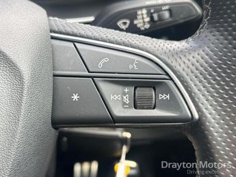 Audi Q3 1.5 TFSI CoD 35 S line SUV 5dr Petrol S Tronic Euro 6 (s/s) (150