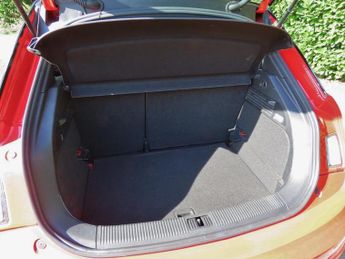 Audi A1 1.4 TFSI S line Sportback 5dr Petrol S Tronic Euro 5 (185 ps)