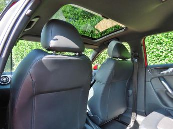 Audi A1 1.4 TFSI S line Sportback 5dr Petrol S Tronic Euro 5 (185 ps)