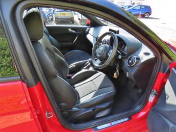 Audi A1 1.4 TFSI S line Sportback 5dr Petrol S Tronic Euro 5 (185 ps)