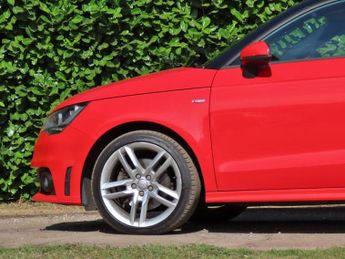 Audi A1 1.4 TFSI S line Sportback 5dr Petrol S Tronic Euro 5 (185 ps)