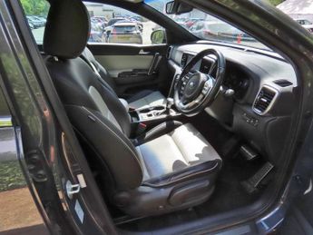 Kia Sportage 1.6 CRDi MHEV GT-Line SUV 5dr Diesel Hybrid DCT Euro 6 (s/s) (13