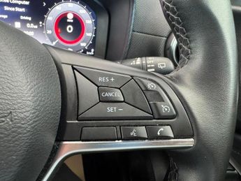 Nissan Juke 1.6 N-Connecta SUV 5dr Petrol Hybrid Auto