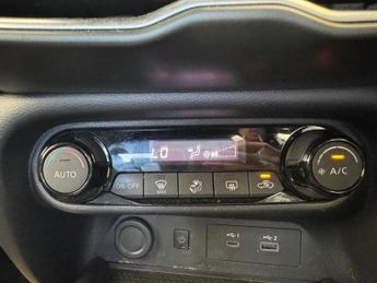 Nissan Juke 1.6 N-Connecta SUV 5dr Petrol Hybrid Auto
