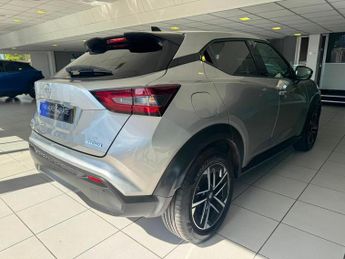 Nissan Juke 1.6 N-Connecta SUV 5dr Petrol Hybrid Auto