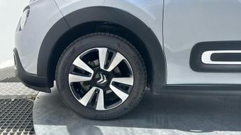 Citroen C3 1.2 PureTech PLUS Hatchback 5dr Petrol EAT6 Euro 6 (s/s) (110 ps