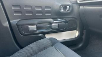Citroen C3 1.2 PureTech PLUS Hatchback 5dr Petrol EAT6 Euro 6 (s/s) (110 ps