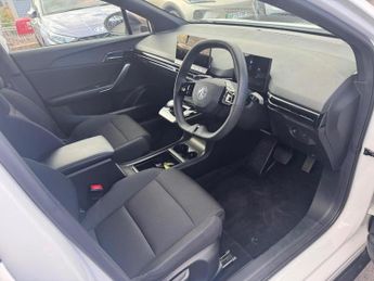 MG MG4 51kWh SE Auto 5dr