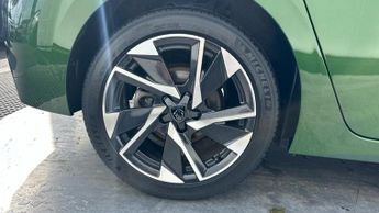 Peugeot 308 1.2 PureTech Allure Premium Hatchback 5dr Petrol EAT Euro 6 (s/s