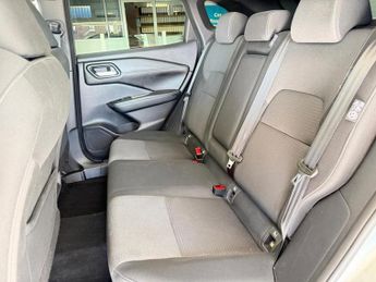 Nissan Qashqai 1.3 DIG-T MHEV N-Connecta SUV 5dr Petrol Hybrid XTRONIC