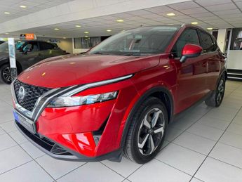 Nissan Qashqai 1.3 DIG-T MHEV N-Connecta SUV 5dr Petrol Hybrid XTRONIC