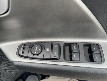 Kia Niro 1.6 GDi Hybrid 2 5dr DCT