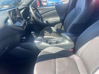 Nissan Juke 1.0 DiG-T 114 N-Connecta 5dr DCT