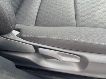 Toyota Yaris 1.5 Hybrid Icon 5dr CVT