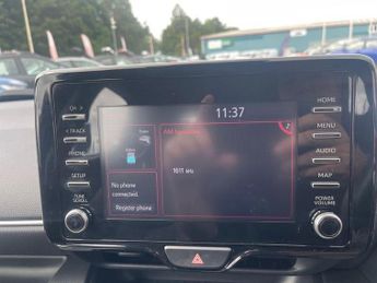 Toyota Yaris 1.5 Hybrid Icon 5dr CVT
