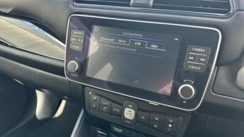 Nissan Leaf 39kWh N-Connecta Hatchback 5dr Electric Auto (150 ps)