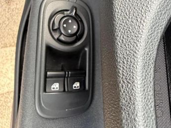 Fiat 500e 42kWh Icon Auto 3dr