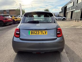Fiat 500e 42kWh Icon Auto 3dr