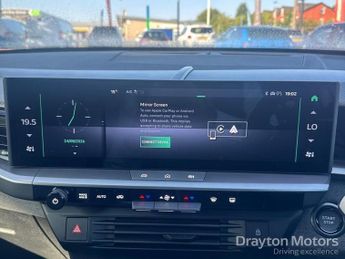 Vauxhall Grandland 1.2 Ultimate SUV 5dr Petrol Hybrid e-DCT Euro 6 (s/s) (145 ps)