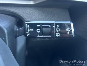 Vauxhall Grandland 1.2 Ultimate SUV 5dr Petrol Hybrid e-DCT Euro 6 (s/s) (145 ps)
