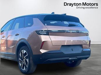 Vauxhall Grandland 1.2 Ultimate SUV 5dr Petrol Hybrid e-DCT Euro 6 (s/s) (145 ps)