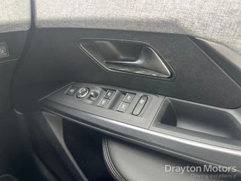 Peugeot 3008 1.2 GT SUV 5dr Petrol Hybrid e-DSC6 Euro 6 (s/s) (136 ps)
