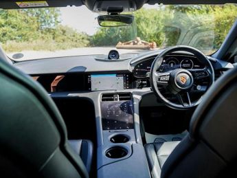 Porsche Taycan Performance 79.2kWh Auto RWD 4dr (11kW Charger)