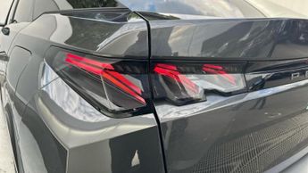 Peugeot E-3008 73kWh GT SUV 5dr Electric Auto (210 ps)
