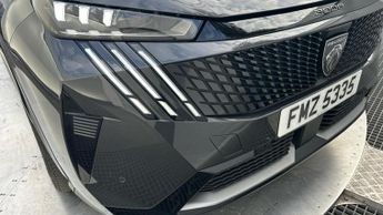Peugeot E-3008 73kWh GT SUV 5dr Electric Auto (210 ps)