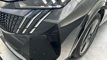 Peugeot E-3008 73kWh GT SUV 5dr Electric Auto (210 ps)