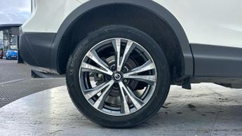 Nissan Qashqai 1.3 DIG-T N-Connecta SUV 5dr Petrol DCT Auto Euro 6 (s/s) (160 p