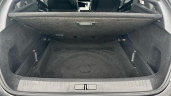 Peugeot E-3008 73kWh GT SUV 5dr Electric Auto (210 ps)