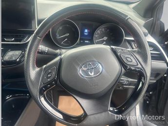 Toyota C-HR 1.8 VVT-h GR SPORT SUV 5dr Petrol Hybrid CVT Euro 6 (s/s) (122 p