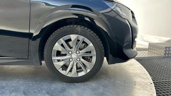 Peugeot E-208 50kWh Allure Premium Hatchback 5dr Electric Auto (136 ps)