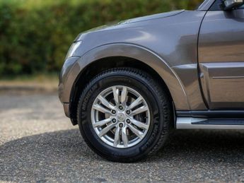 Mitsubishi Shogun 3.2 DI-DC SG3 Auto 4WD Euro 5 5dr LWB