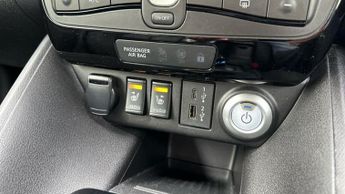 Nissan Leaf 39kWh Tekna Hatchback 5dr Electric Auto (150 ps)